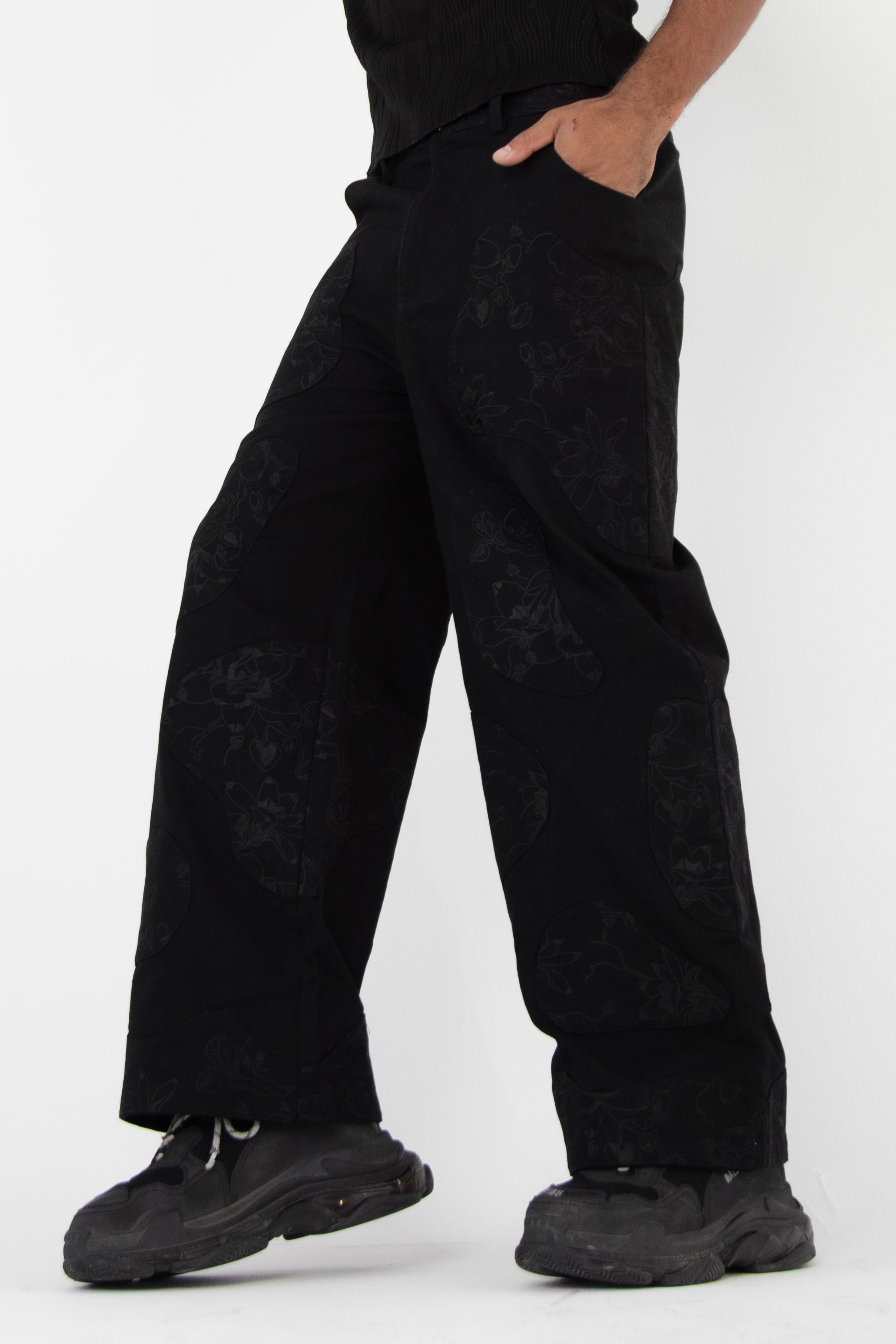 SHATTERED PORCELAIN DENIM (BLACK)