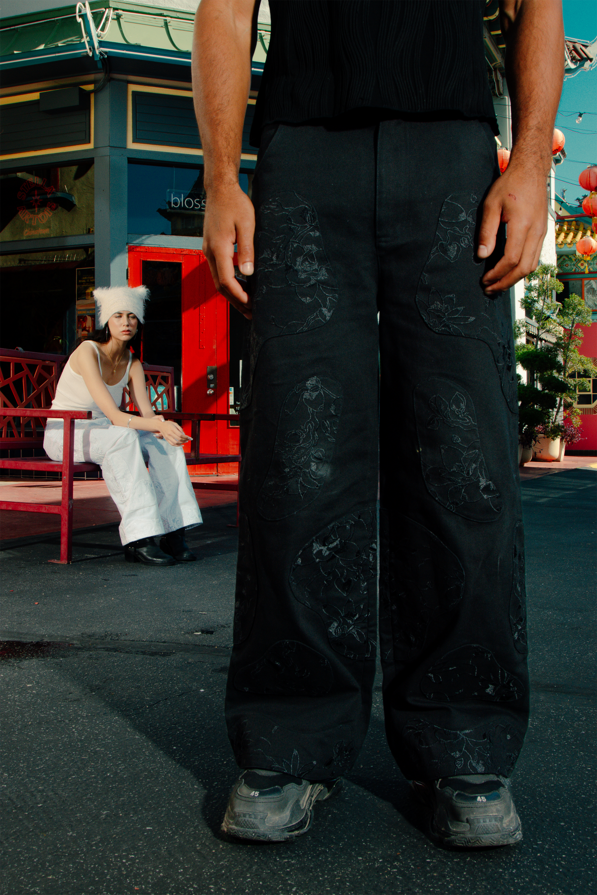 SHATTERED PORCELAIN DENIM (BLACK)